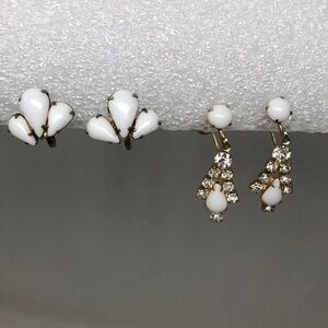 Vintage Milk Glass Earrings Screw Back 2 Pairs